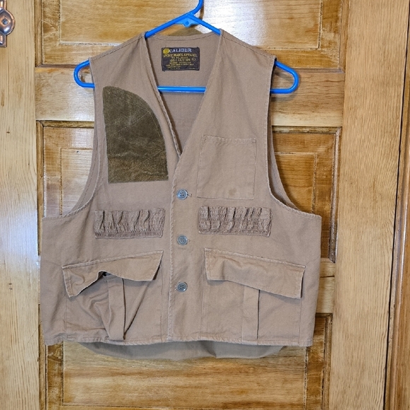 X-Caliber Brown Hunting Vest with Durable Design and Shooting Patch L - Picture 1 of 7